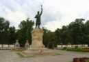 (ФОТОАРХИВ) 95 лет назад в Кишиневе был открыт памятник Штефану чел Маре
